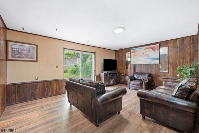 2313 Halsey St, Union Twp., NJ 07083