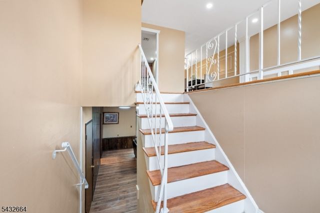 2313 Halsey St, Union Twp., NJ 07083