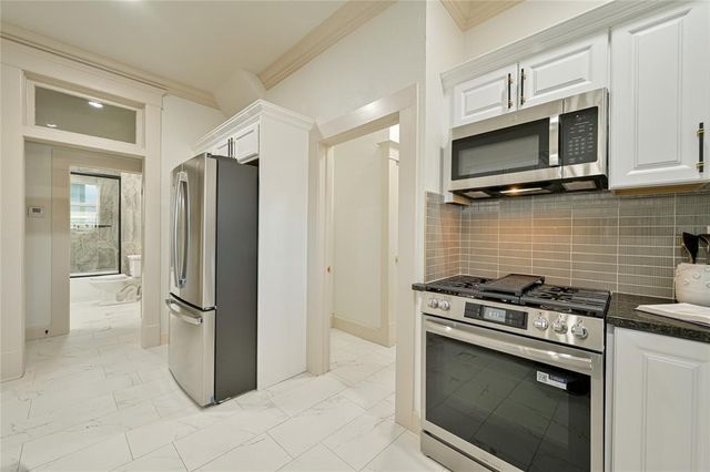 2431 W Eubanks Street, Oklahoma City, OK 73112