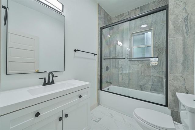 2431 W Eubanks Street, Oklahoma City, OK 73112