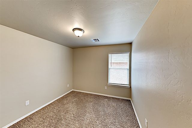 138 Saint Charles Way, Midwest City, OK 73130