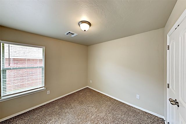138 Saint Charles Way, Midwest City, OK 73130