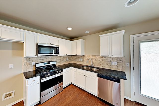 138 Saint Charles Way, Midwest City, OK 73130