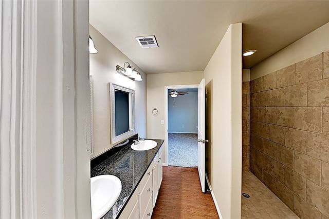 138 Saint Charles Way, Midwest City, OK 73130
