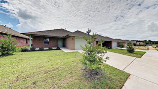138 Saint Charles Way, Midwest City, OK 73130