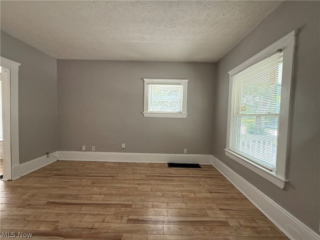 2602 Vega Avenue, Cleveland, OH 44113