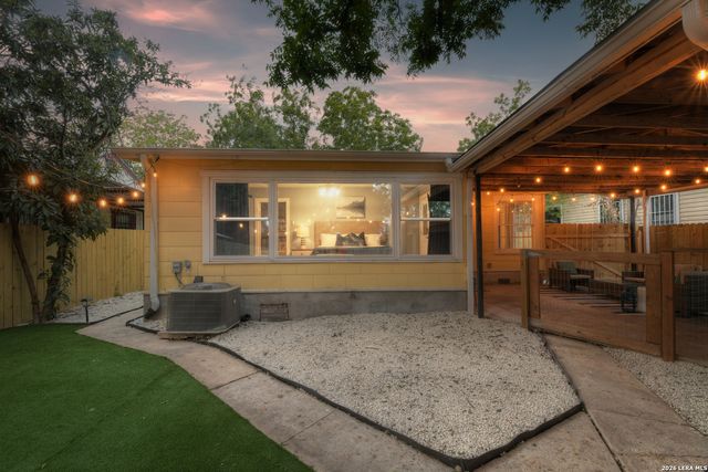 406 McKinley Ave, San Antonio, TX 78210