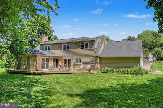 5 TENBY CHASE DR, Newark, DE 19711