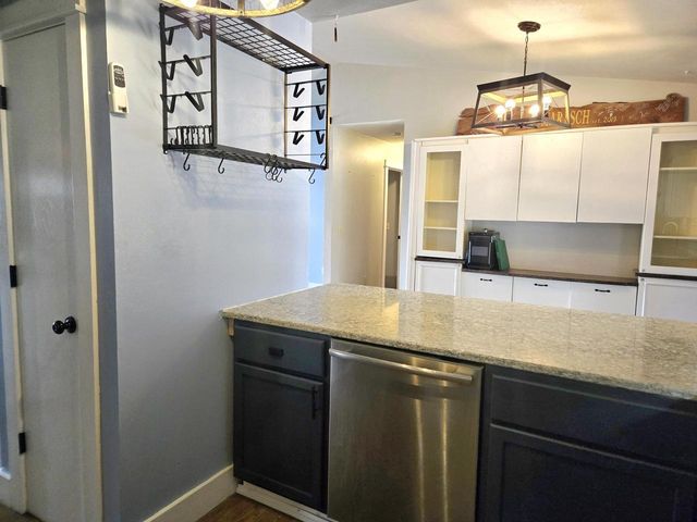 1327 Montclair PLACE, Fort Atkinson, WI 53538