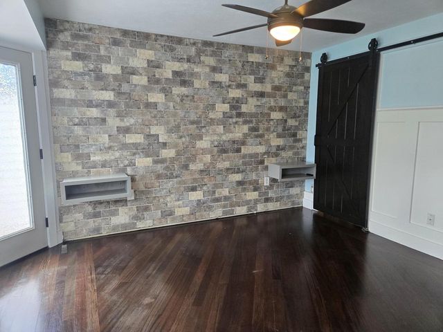 1327 Montclair PLACE, Fort Atkinson, WI 53538