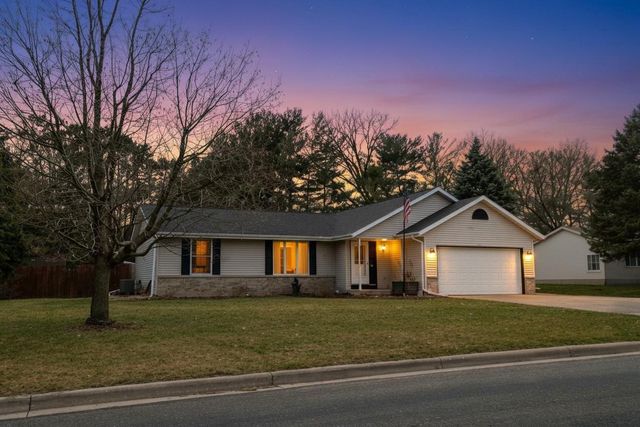 1327 Montclair PLACE, Fort Atkinson, WI 53538