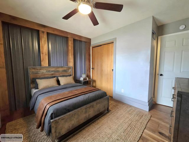 1327 Montclair PLACE, Fort Atkinson, WI 53538