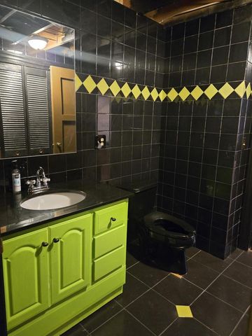 1327 Montclair PLACE, Fort Atkinson, WI 53538