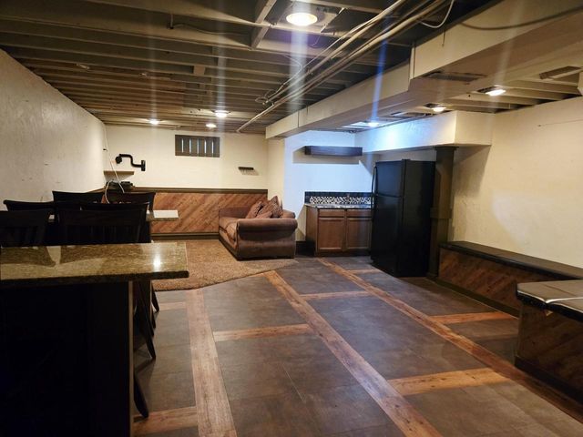 1327 Montclair PLACE, Fort Atkinson, WI 53538