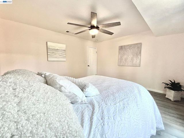 93 Shaniko Cmn 24, Fremont, CA 94539