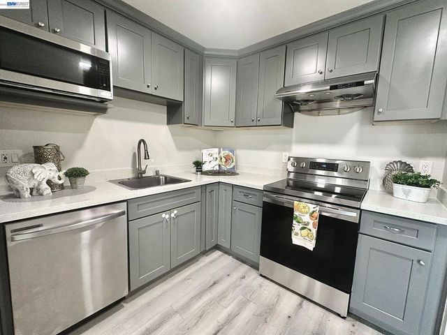 93 Shaniko Cmn 24, Fremont, CA 94539