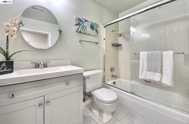 93 Shaniko Cmn 24, Fremont, CA 94539