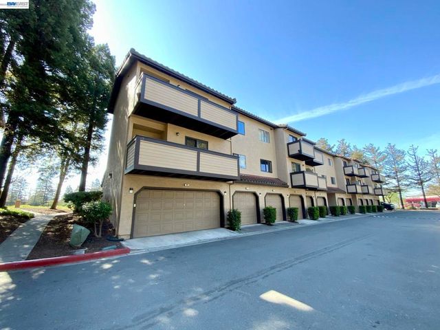 93 Shaniko Cmn 24, Fremont, CA 94539