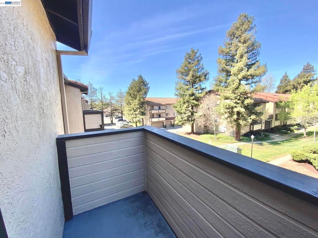 Image 18 of property listing at 93 Shaniko Cmn 24, Fremont, CA 94539