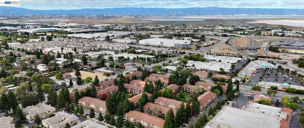 Image 28 of property listing at 93 Shaniko Cmn 24, Fremont, CA 94539