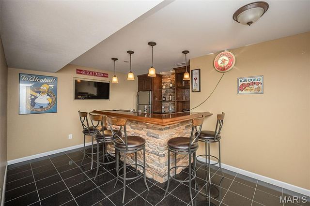 1048 Pierpoint Lane, St Charles, MO 63303