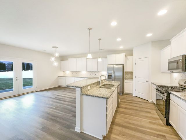 4009 Compass Pointe Ct, Thompsons Station, TN 37179