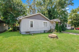 1638 Superior St, Niles, MI 49120