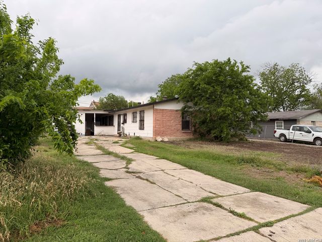 223 Croesus Ave, San Antonio, TX 78213