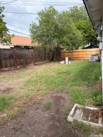 223 Croesus Ave, San Antonio, TX 78213