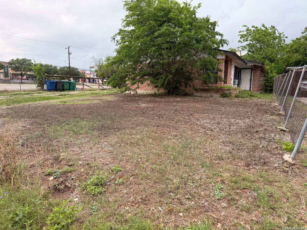 223 Croesus Ave, San Antonio, TX 78213