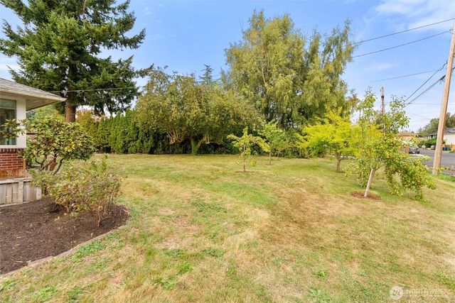 8101 274th Street NW, Stanwood, WA 98292