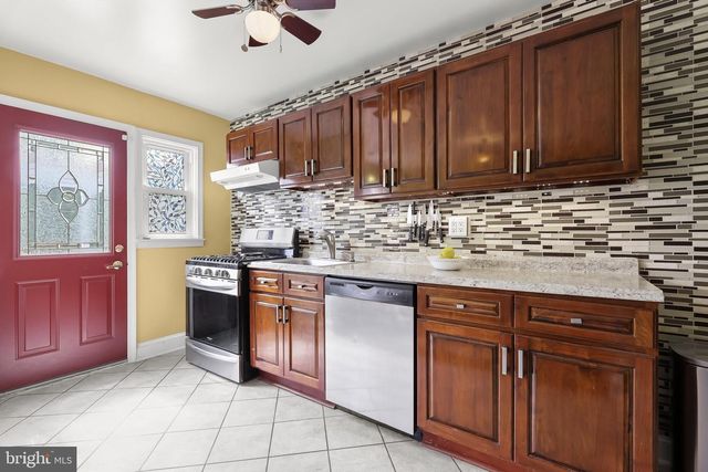 309 LEEANNE RD, Baltimore, MD 21221