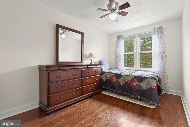 309 LEEANNE RD, Baltimore, MD 21221