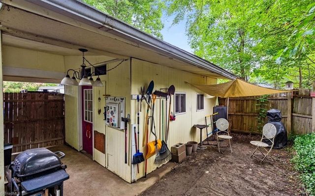 109 Poplar Lane, Thomasville, NC 27360