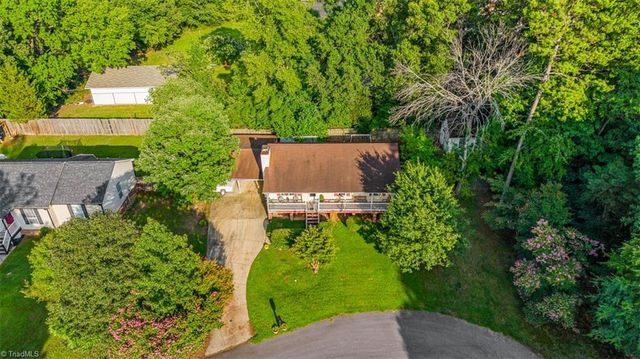 109 Poplar Lane, Thomasville, NC 27360