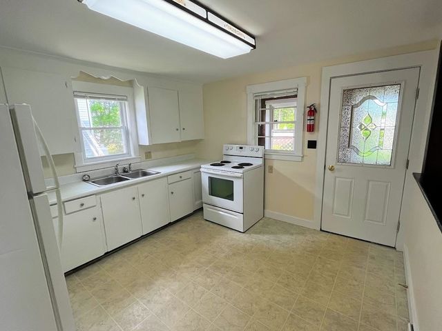 21 Wheatley Street, Lebanon, NH 03766