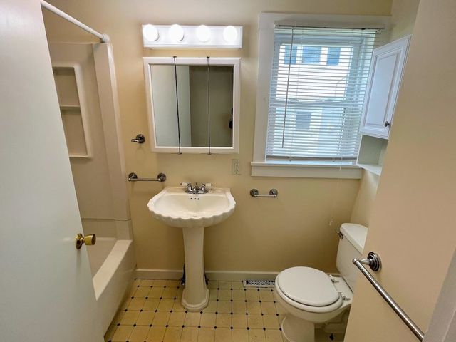 21 Wheatley Street, Lebanon, NH 03766