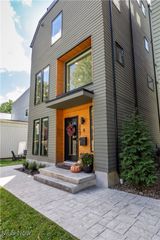 2467 Tremont Avenue, Cleveland, OH 44113