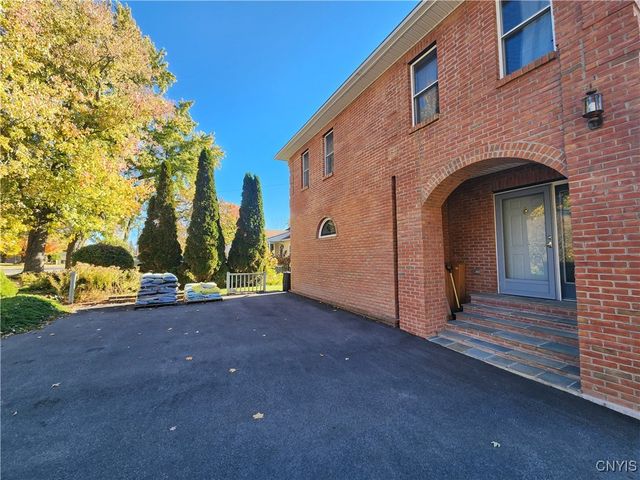 66 Onondaga Street, Skaneateles, NY 13152