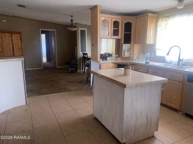 175 Saint James Avenue, Opelousas, LA 70570