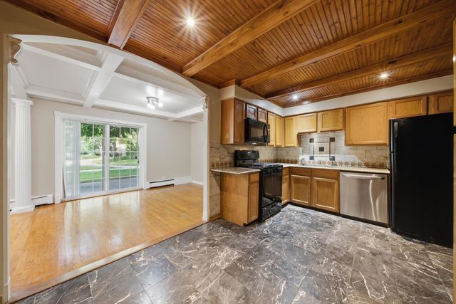 702 Dempster Street G4, Mount Prospect, IL 60056