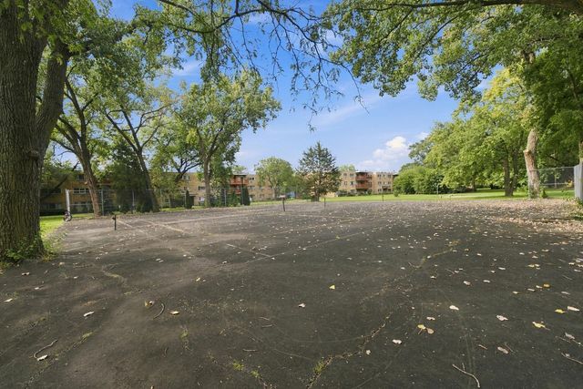 702 Dempster Street G4, Mount Prospect, IL 60056