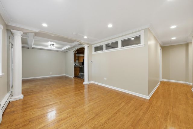 702 Dempster Street G4, Mount Prospect, IL 60056