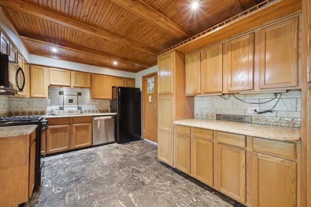 702 Dempster Street G4, Mount Prospect, IL 60056