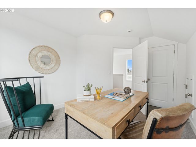 3312 Se Arrowhead Ave, Hillsboro, OR 97123