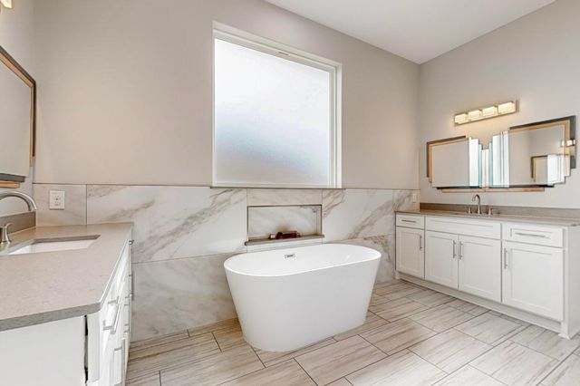 2314 Windjammer Way, Rowlett, TX 75088