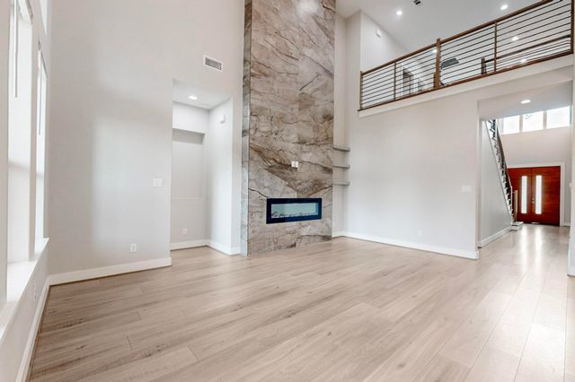 2314 Windjammer Way, Rowlett, TX 75088