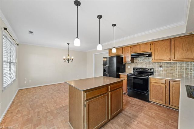 6200 Spring Park Road, Clemmons, NC 27012