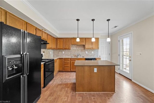 6200 Spring Park Road, Clemmons, NC 27012