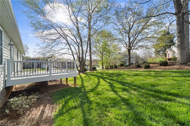 6200 Spring Park Road, Clemmons, NC 27012